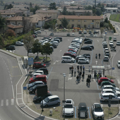 Negrar parcheggio ospedale da alto l