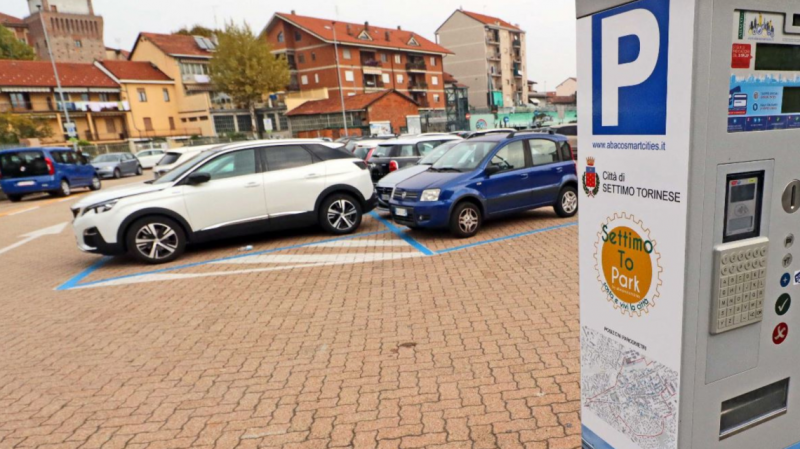 Settimo: park gratuiti per lo shopping natalizio